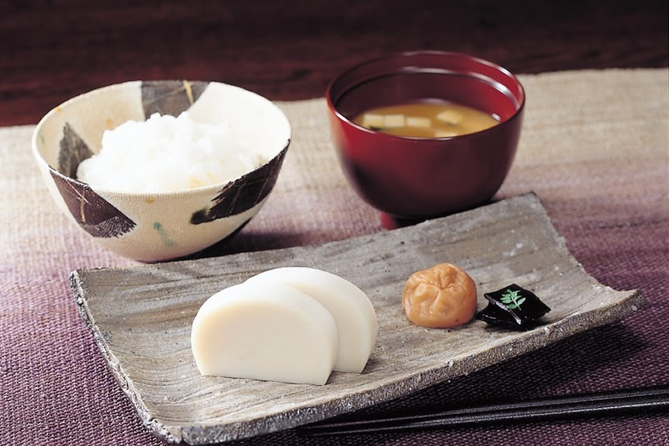 日本人の元気の源 和食の朝ごはんでしっかりタンパク質を かまぼこのある暮らし
