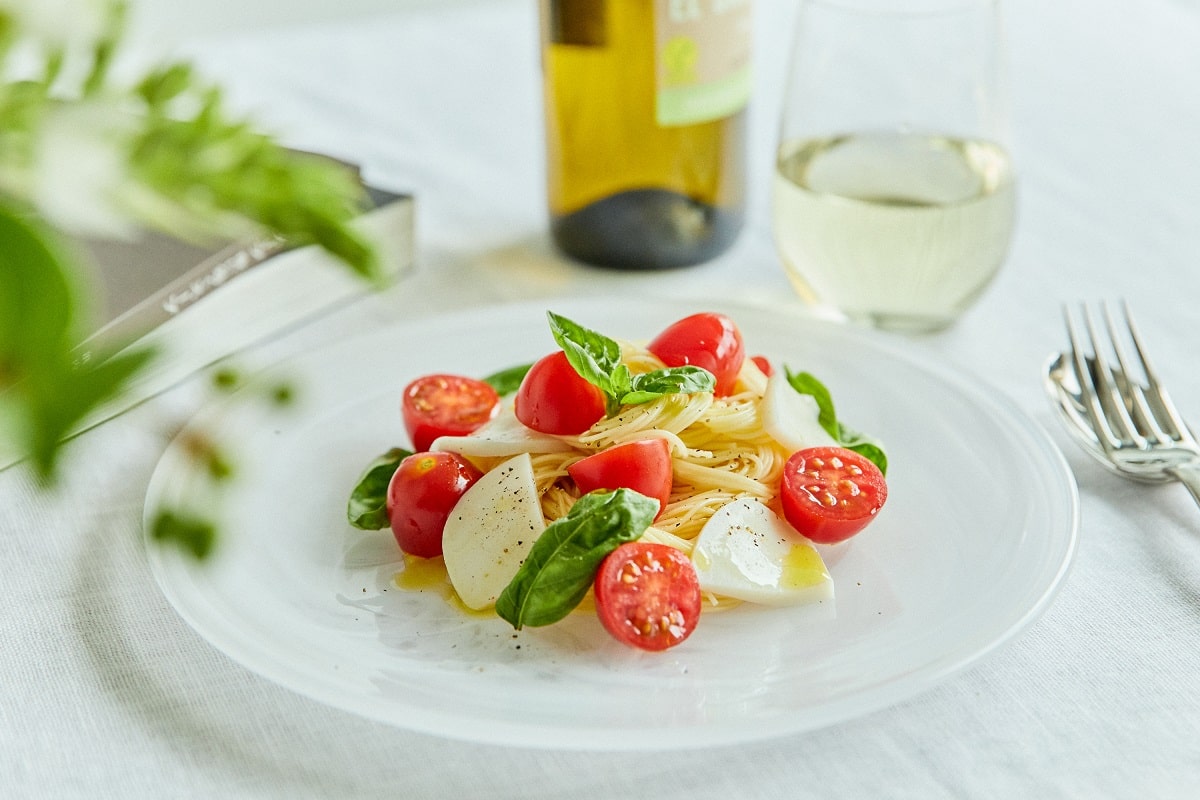 かまぼこと完熟トマトの冷製パスタ