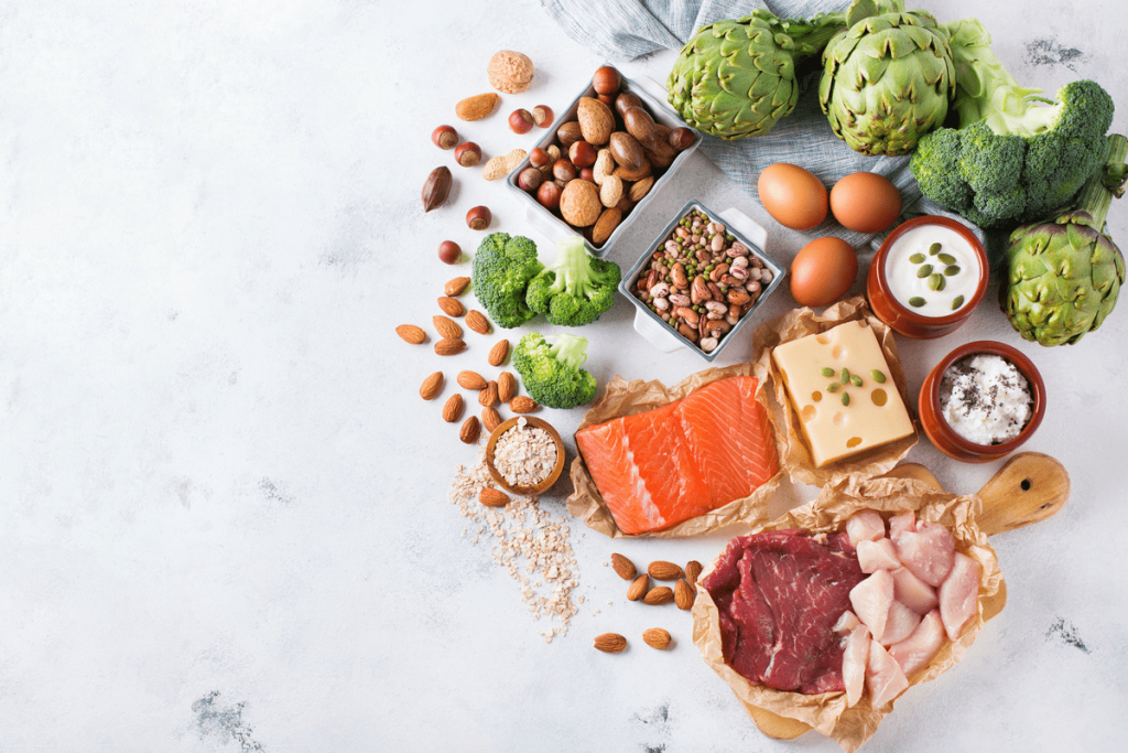1日に必要なタンパク質はどれくらい？適切な摂取量の目安とおすすめの食品を解説