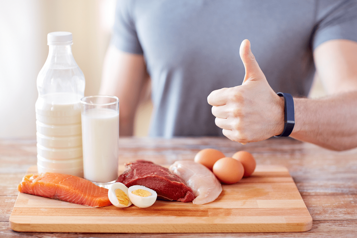 筋トレ前後の食事はとても重要!必要な栄養と食べるタイミングの関係性を解説